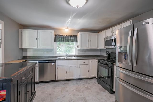 66 Avon Drive, Nashua, NH 03064