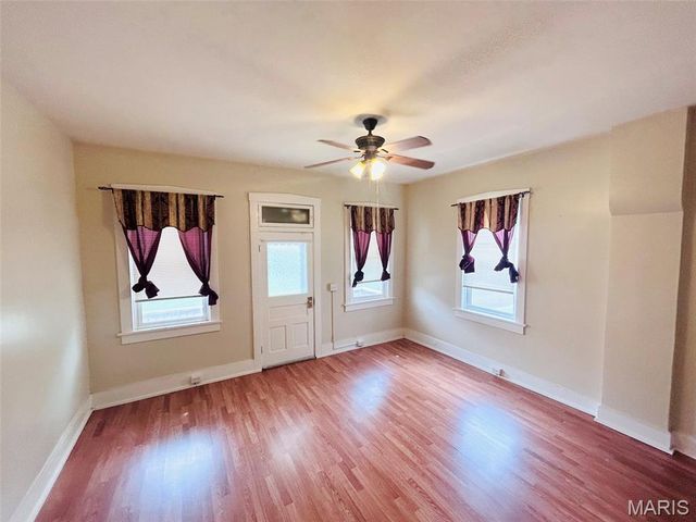 1825 Bunsen Avenue, Belleville, IL 62226