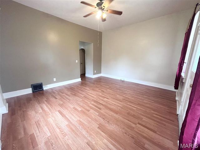 1825 Bunsen Avenue, Belleville, IL 62226