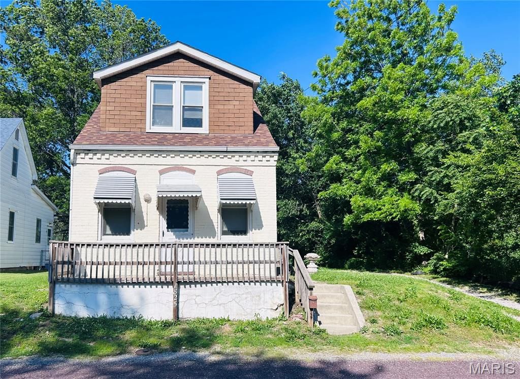 1825 Bunsen Avenue, Belleville, IL 62226