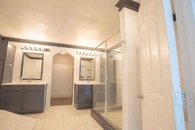 204 S Britton Street, Tom Bean, TX 75489