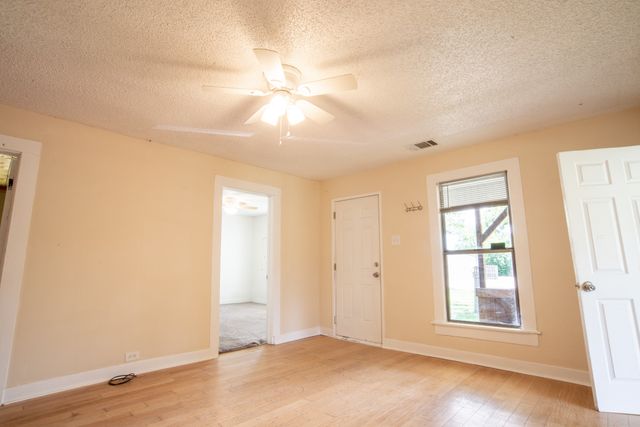 204 S Britton Street, Tom Bean, TX 75489