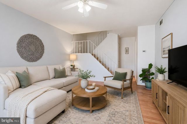 418 BRANDYWINE CT, Warminster, PA 18974
