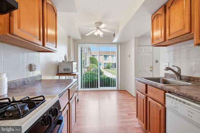 418 BRANDYWINE CT, Warminster, PA 18974