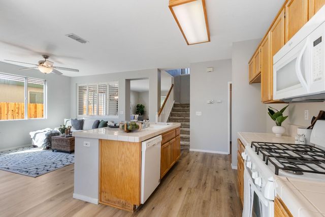6608 Trailride Way, Citrus Heights, CA 95621