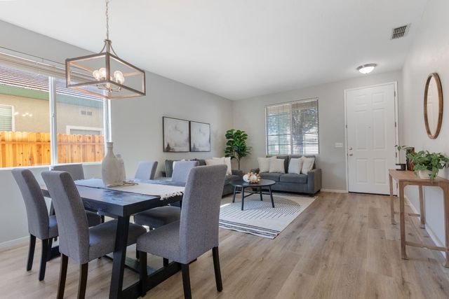6608 Trailride Way, Citrus Heights, CA 95621