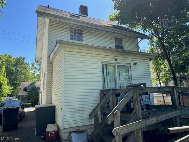 899 Lawton Street, Akron, OH 44320