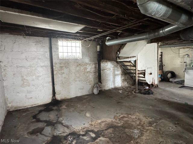 899 Lawton Street, Akron, OH 44320
