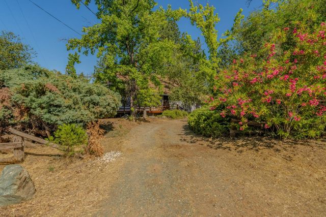 10705 Ranchette Dr, Jackson, CA 95642