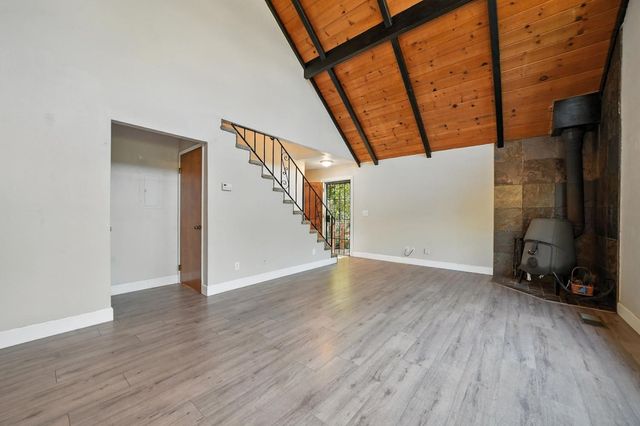 10705 Ranchette Dr, Jackson, CA 95642