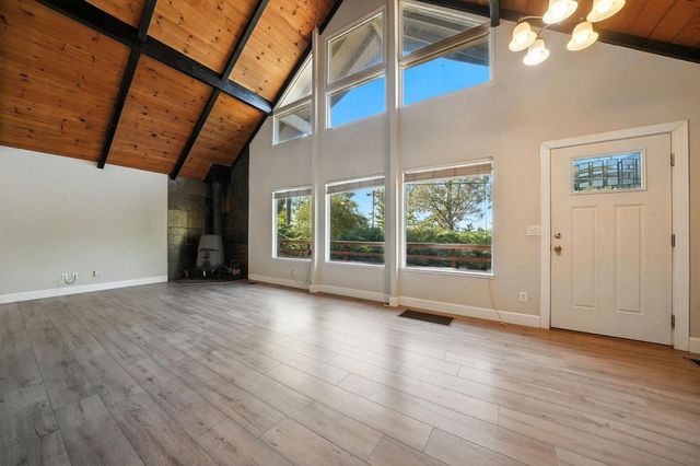 10705 Ranchette Dr, Jackson, CA 95642