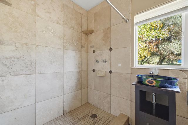 10705 Ranchette Dr, Jackson, CA 95642