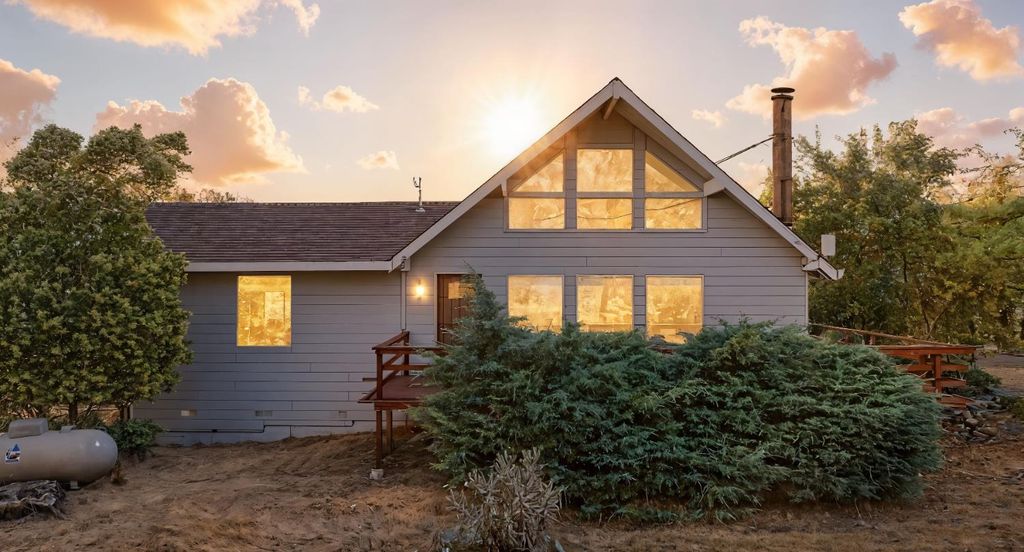 10705 Ranchette Dr, Jackson, CA 95642