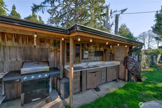 22604 S Place, Ocean Park, WA 98640