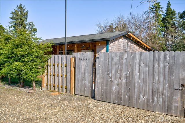22604 S Place, Ocean Park, WA 98640