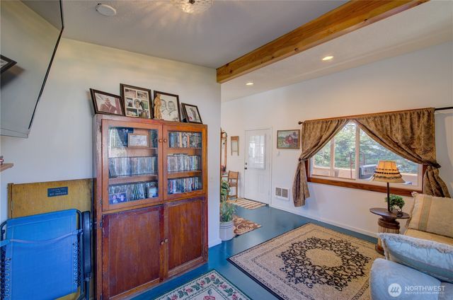 22604 S Place, Ocean Park, WA 98640