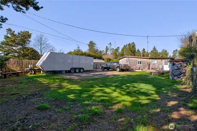 22604 S Place, Ocean Park, WA 98640