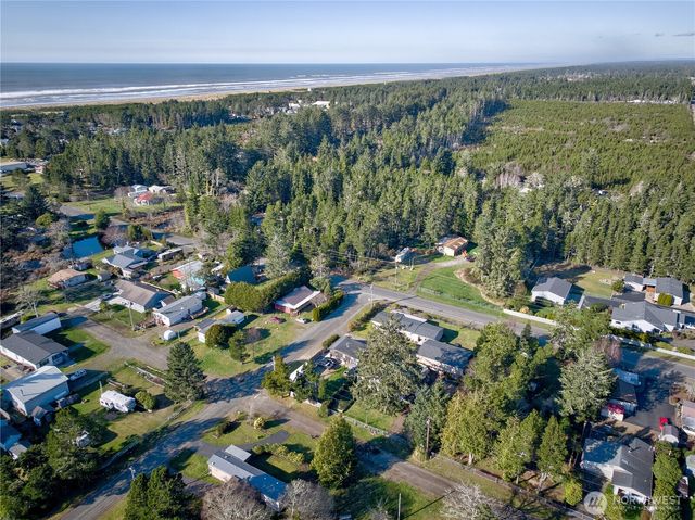 22604 S Place, Ocean Park, WA 98640