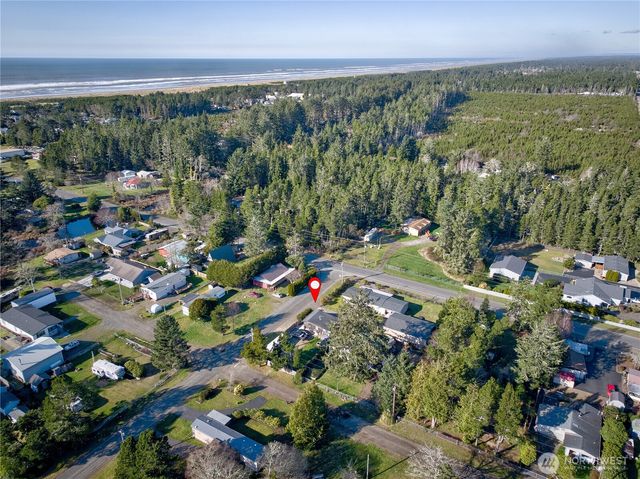 22604 S Place, Ocean Park, WA 98640