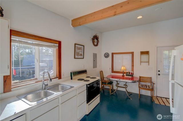 22604 S Place, Ocean Park, WA 98640