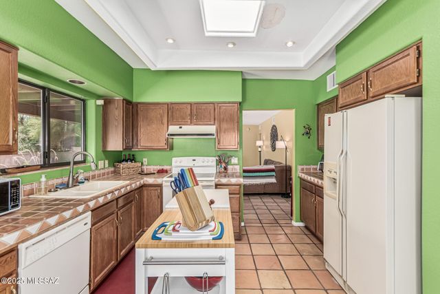 993 W Placita Agradable, Green Valley, AZ 85614