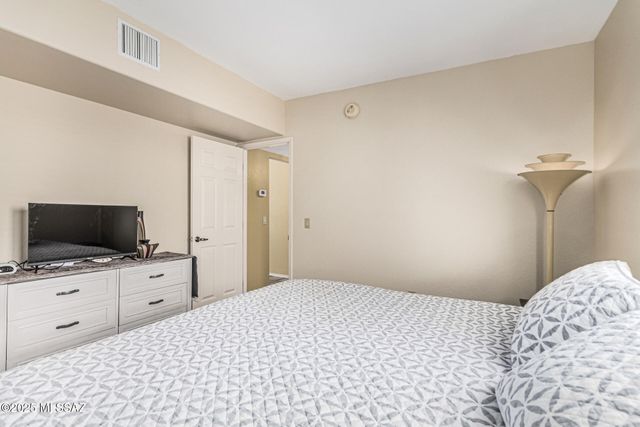 993 W Placita Agradable, Green Valley, AZ 85614