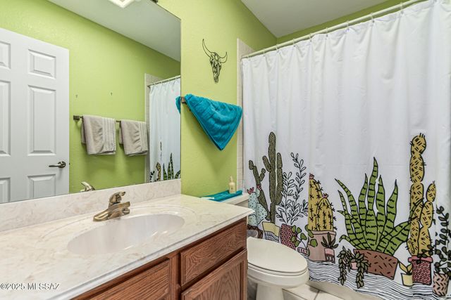 993 W Placita Agradable, Green Valley, AZ 85614