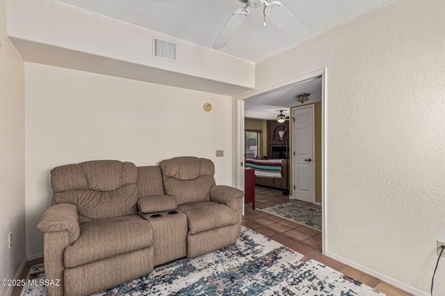 993 W Placita Agradable, Green Valley, AZ 85614