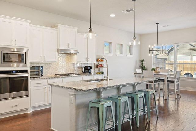 3512 Westport LN, Pflugerville, TX 78660