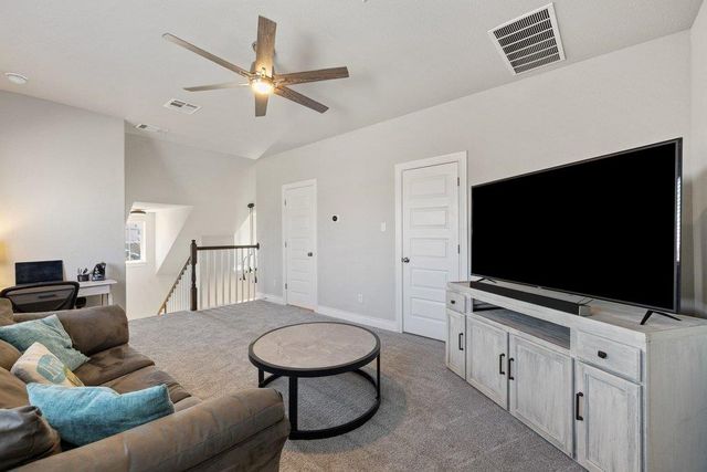 3512 Westport LN, Pflugerville, TX 78660