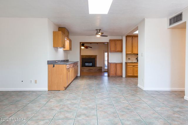 4817 E Scarlett Street, Tucson, AZ 85711
