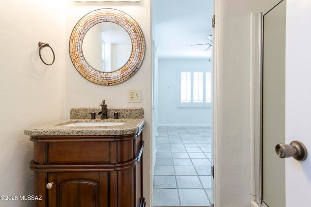 4817 E Scarlett Street, Tucson, AZ 85711