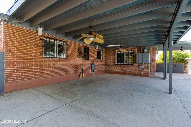 4817 E Scarlett Street, Tucson, AZ 85711