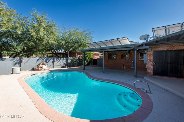 4817 E Scarlett Street, Tucson, AZ 85711