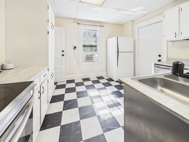 3220 Bath Avenue, Ashland, KY 41101