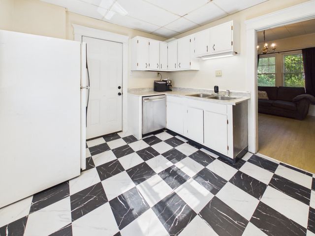 3220 Bath Avenue, Ashland, KY 41101
