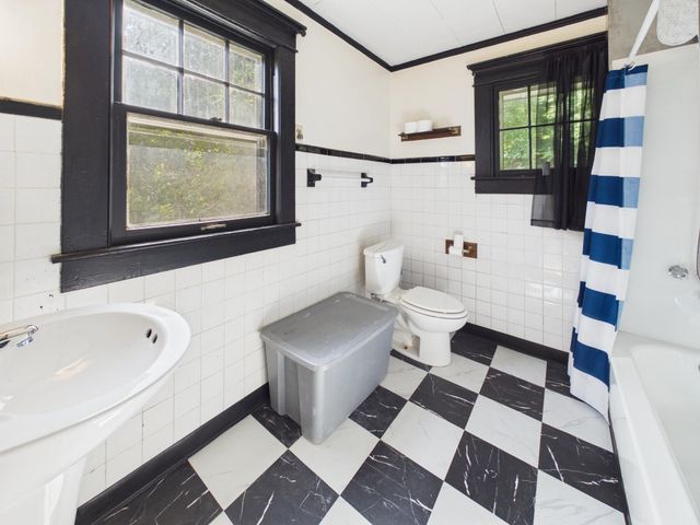3220 Bath Avenue, Ashland, KY 41101