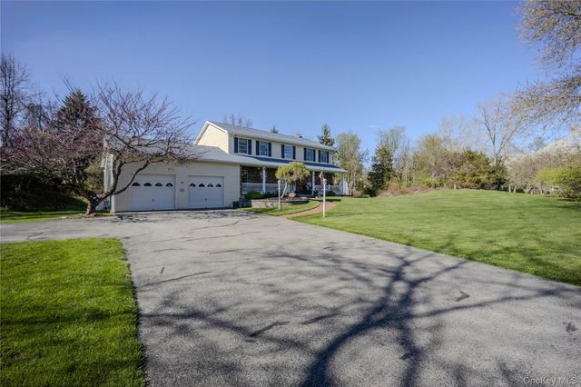 98 Leo Lane, Poughquag, NY 12570