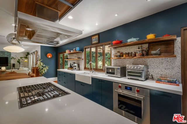 5749 Valley Oak Drive, Los Angeles, CA 90068