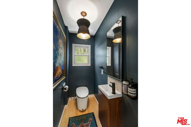 5749 Valley Oak Drive, Los Angeles, CA 90068