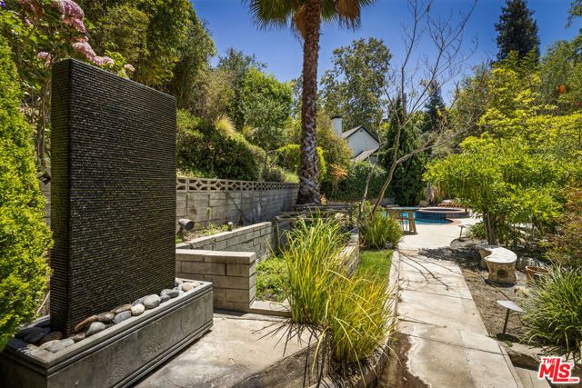5749 Valley Oak Drive, Los Angeles, CA 90068