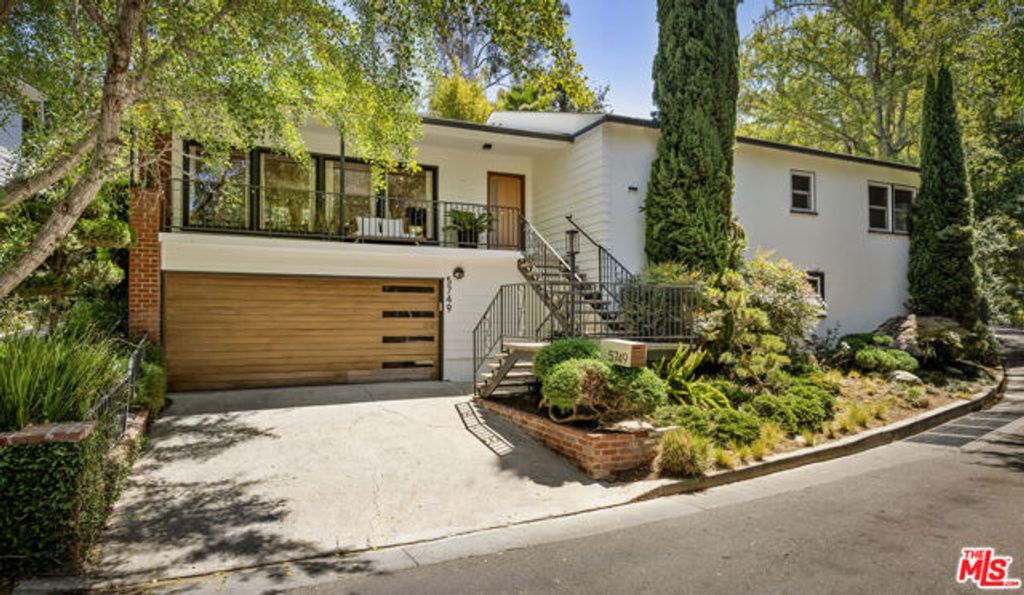 5749 Valley Oak Drive, Los Angeles, CA 90068