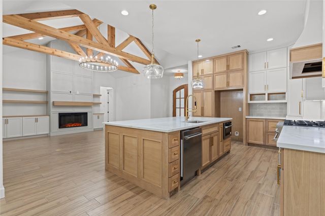 182 Road 6615, Dayton, TX 77535