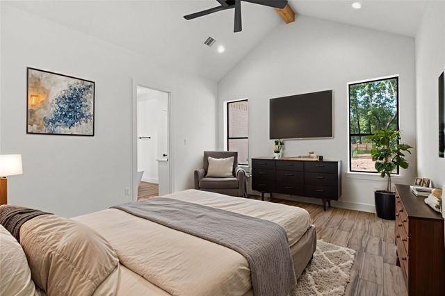 182 Road 6615, Dayton, TX 77535