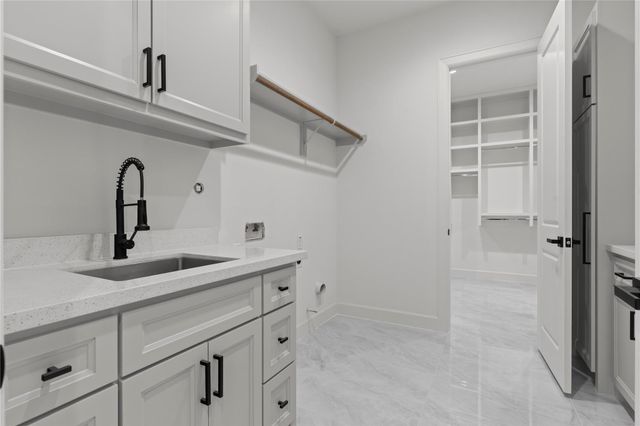 182 Road 6615, Dayton, TX 77535