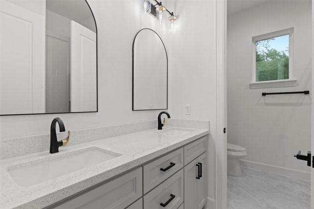 182 Road 6615, Dayton, TX 77535