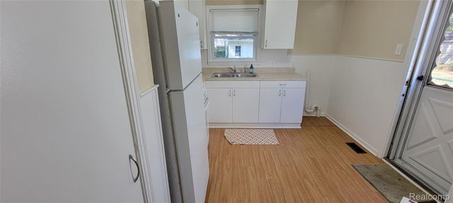 2043 Pilgrim Street, Ferndale, MI 48220