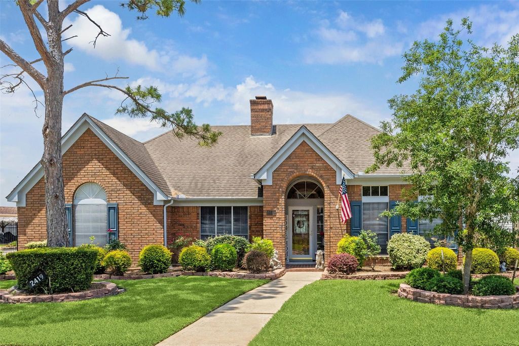 2419 Londonderry Drive, Pearland, TX 77581