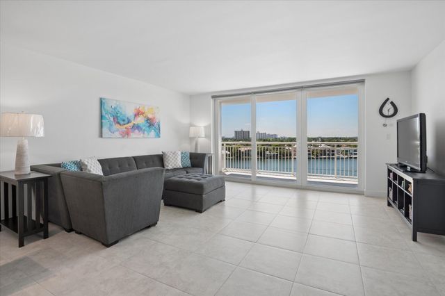 511 Bayshore Drive 802, Fort Lauderdale, FL 33304