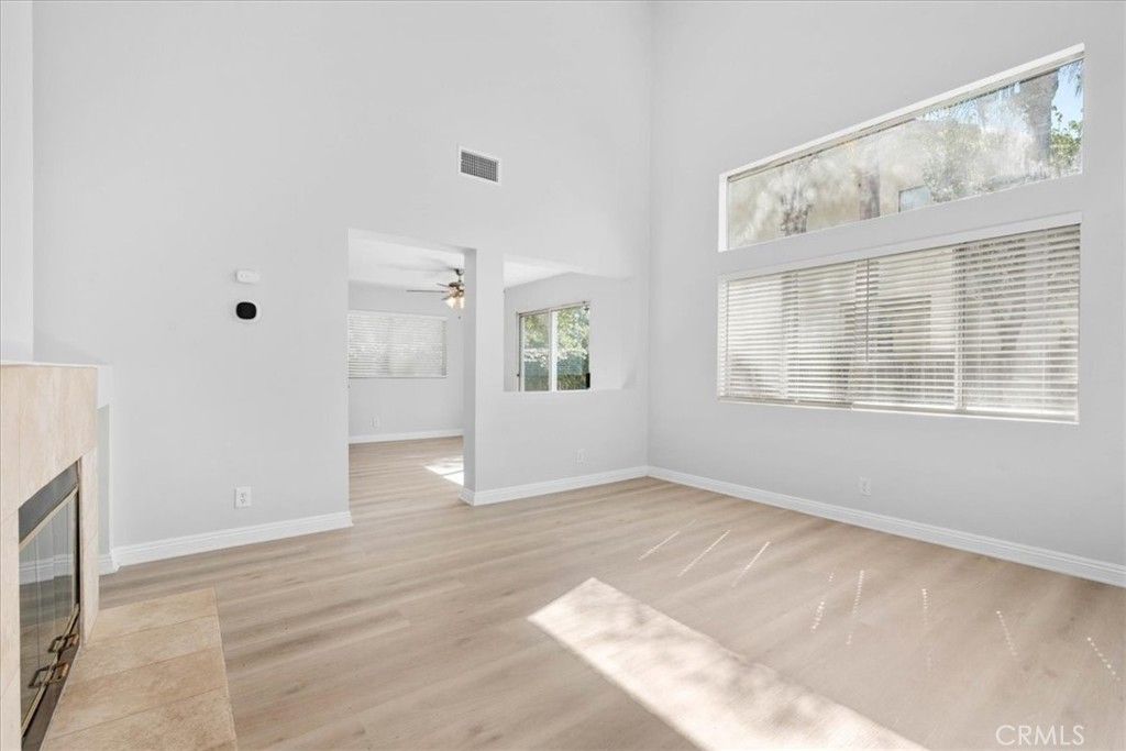 Image 11 of property listing at 821 Limelite, Corona, CA 92878